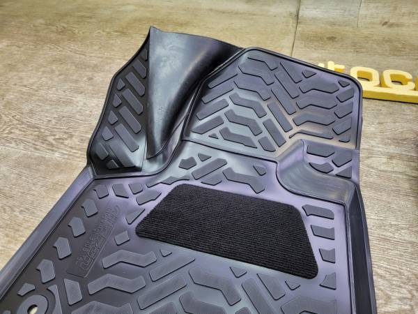 Коврики в салон Peugeot 3008 (2016-) 3D с бортиком